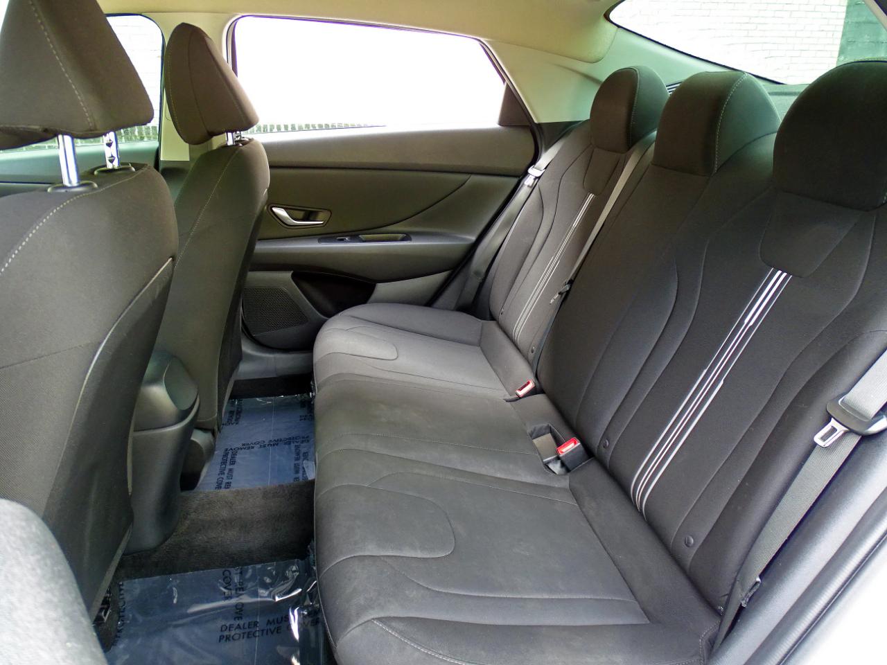 Hyundai Elantra SEL IVT *Ltd Avail* 2021