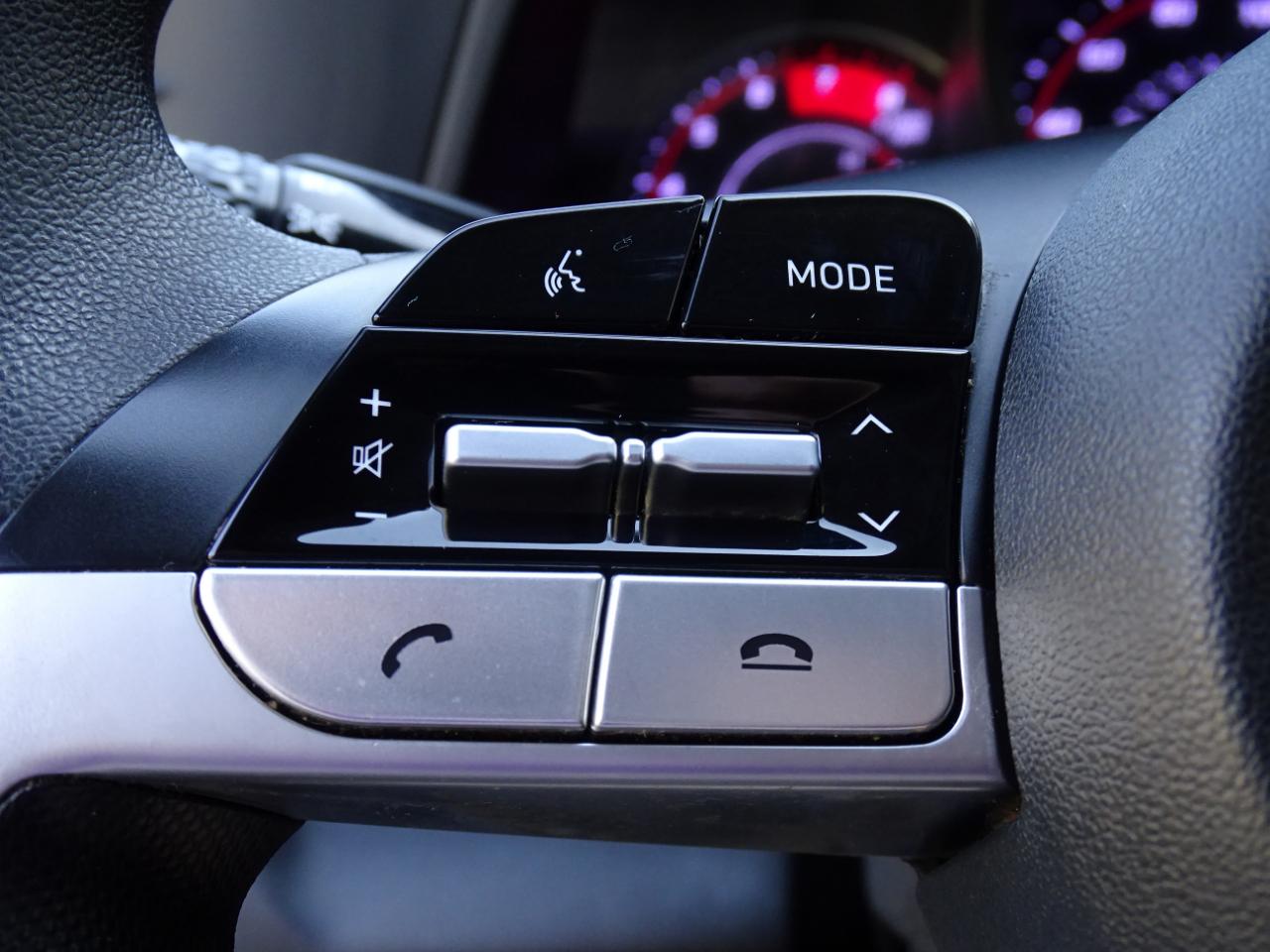 Hyundai Elantra SEL IVT *Ltd Avail* 2021