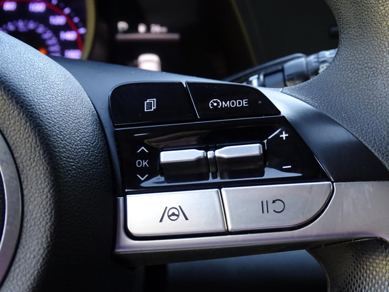 Hyundai Elantra SEL IVT *Ltd Avail* 2021