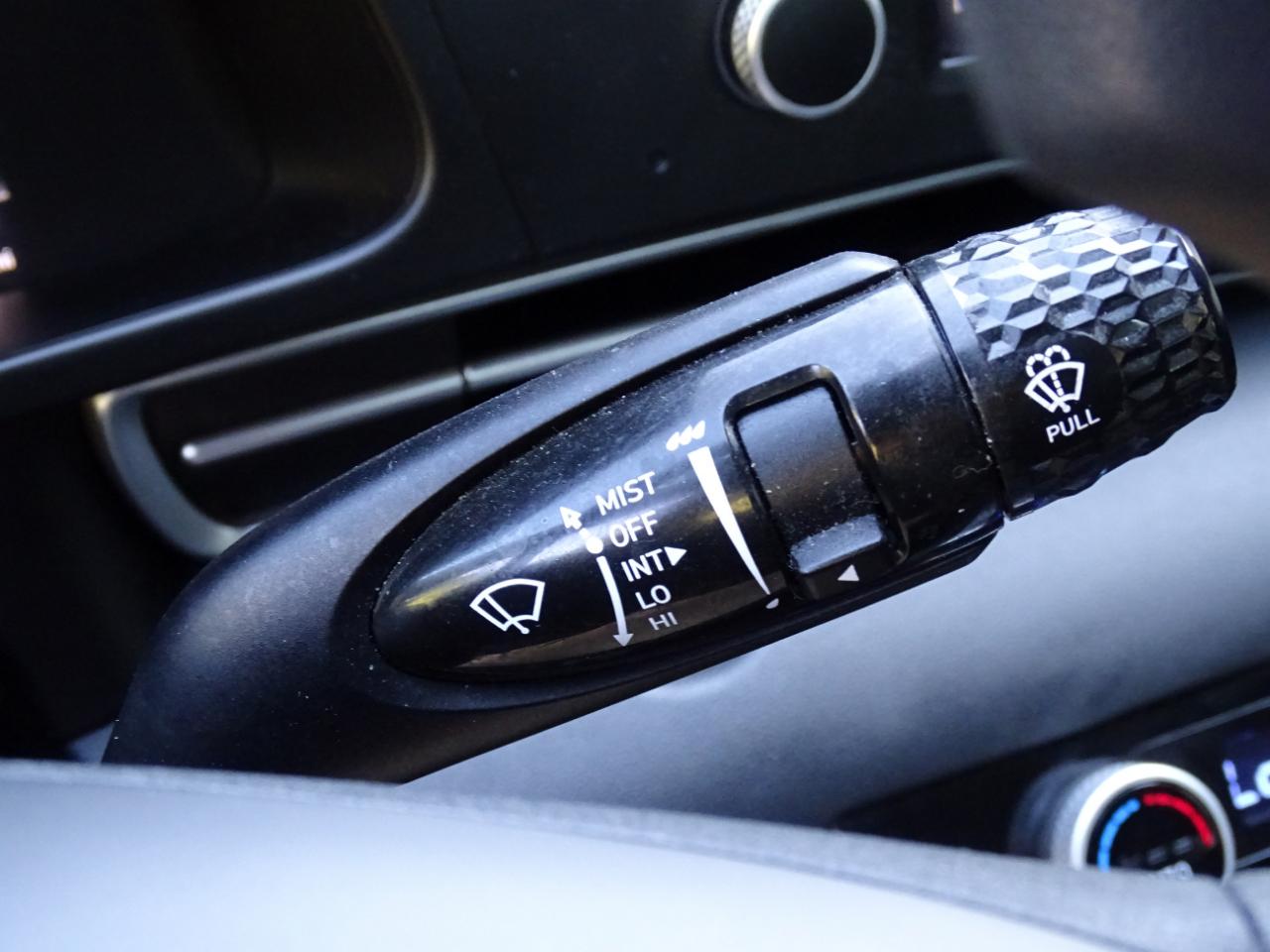 Hyundai Elantra SEL IVT *Ltd Avail* 2021