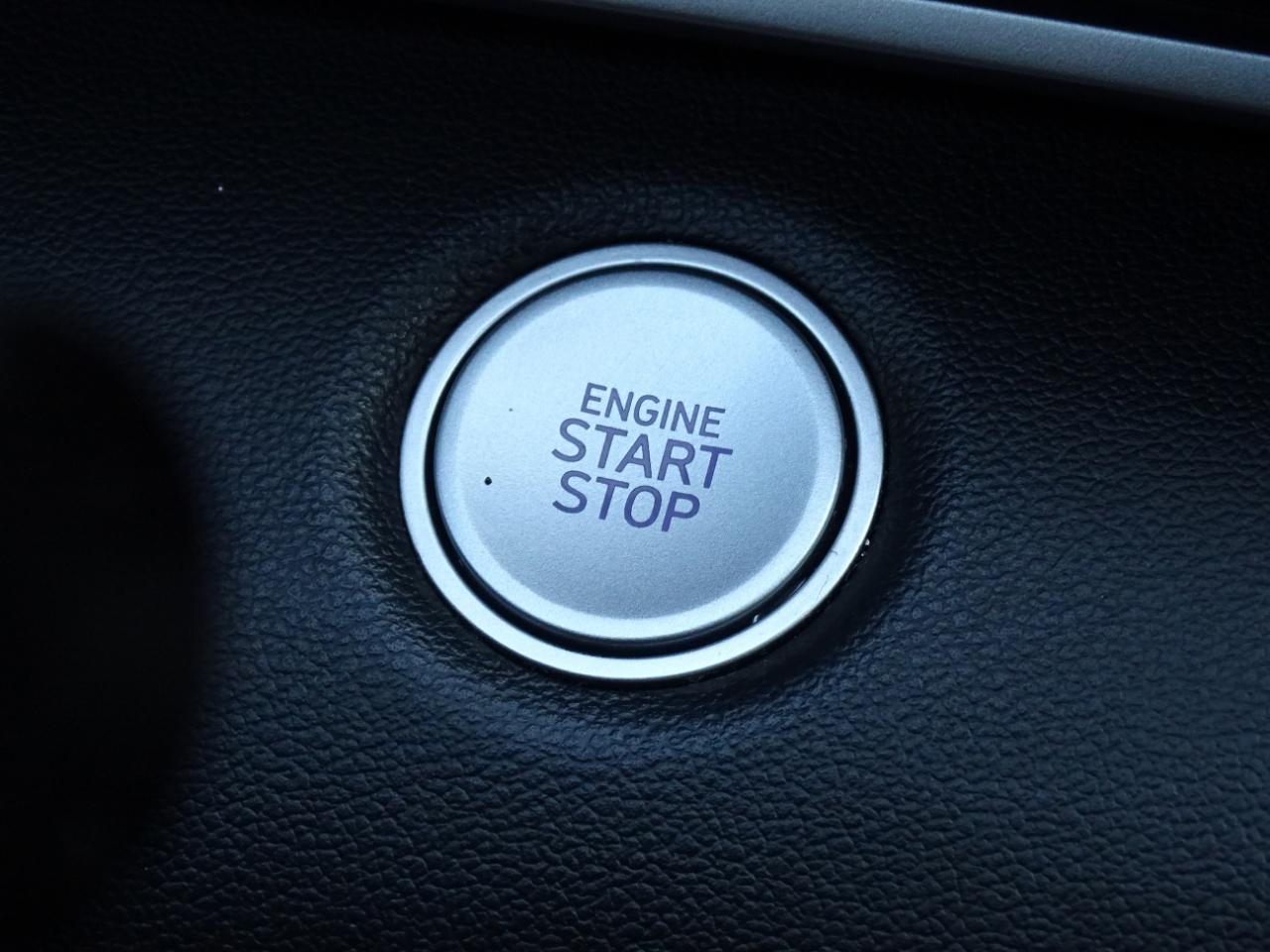 Hyundai Elantra SEL IVT *Ltd Avail* 2021