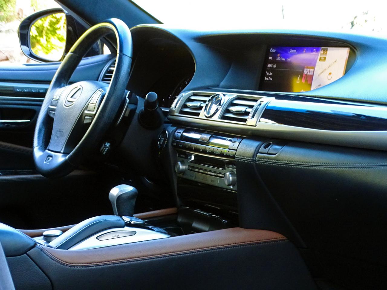 Lexus LS LS 460 F Sport RWD 2017
