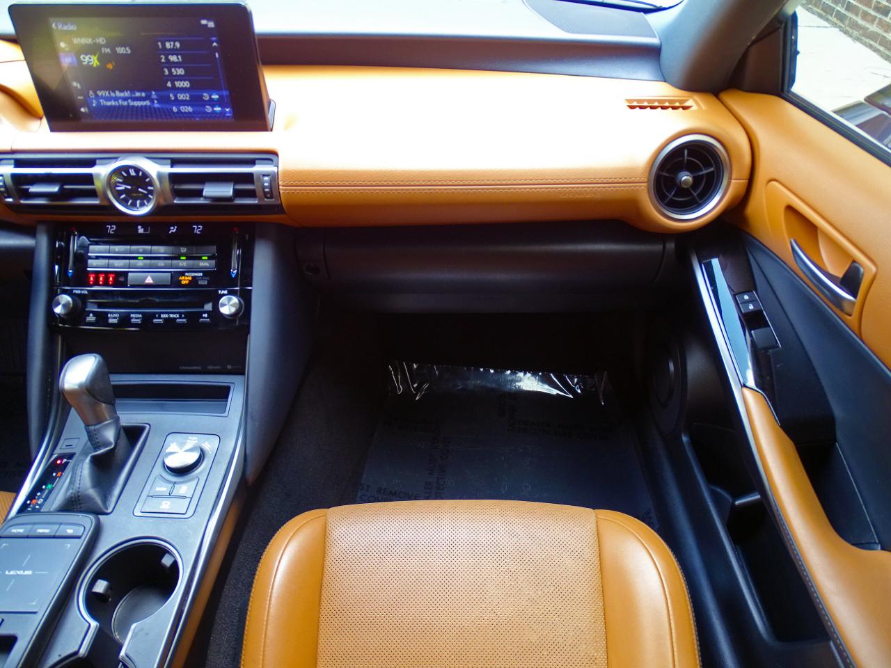 Lexus IS IS 300 RWD 2021