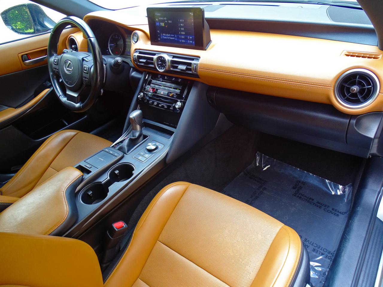 Lexus IS IS 300 RWD 2021