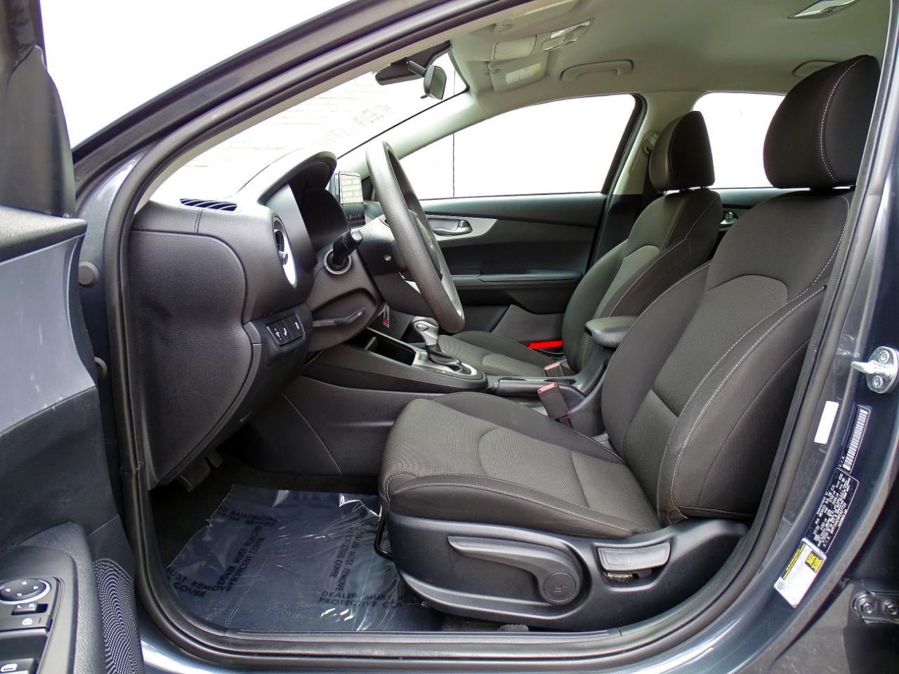 Kia Forte LXS IVT 2024