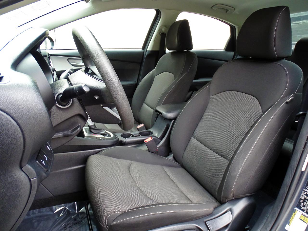 Kia Forte LXS IVT 2024