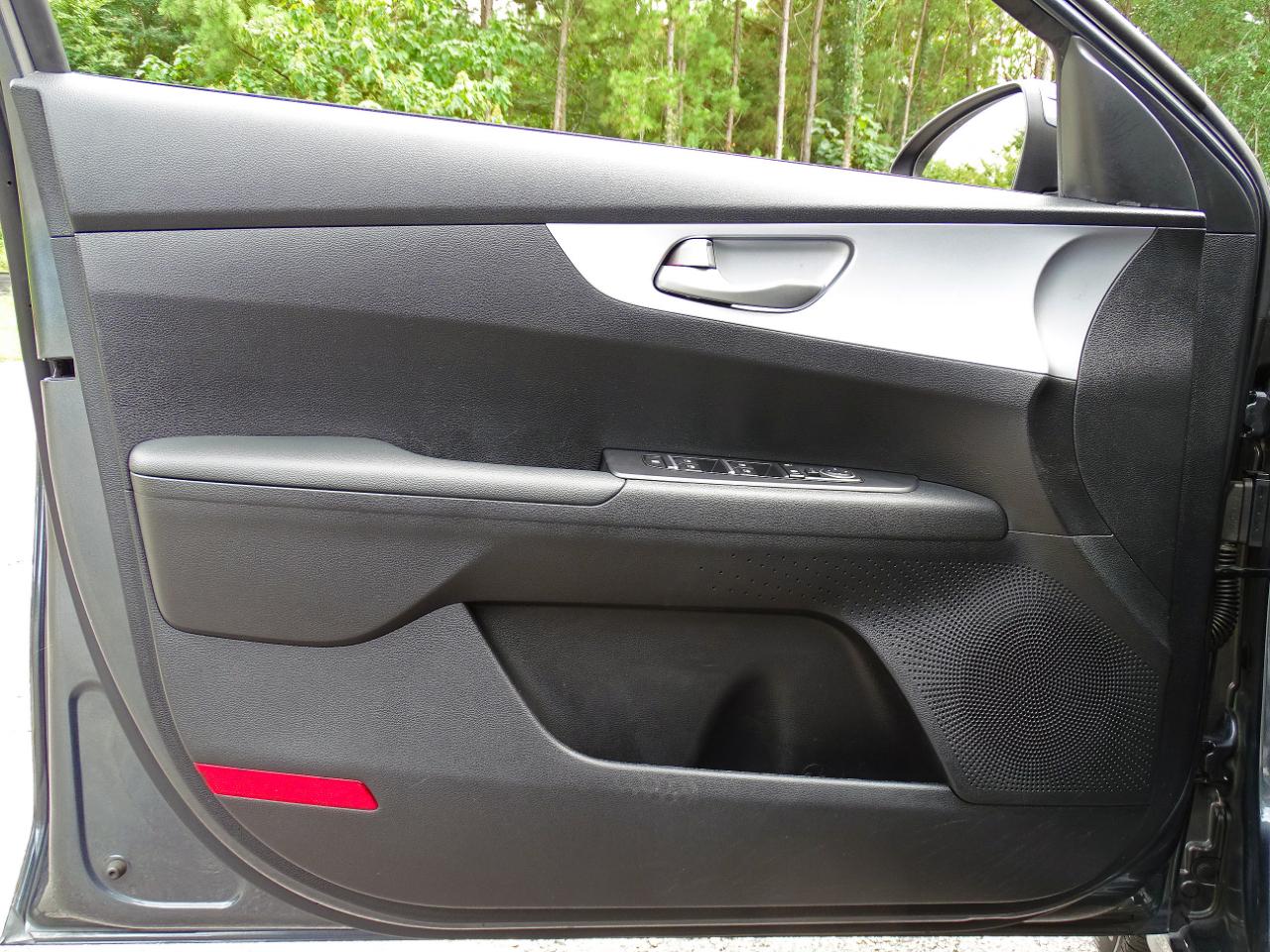 Kia Forte LXS IVT 2024