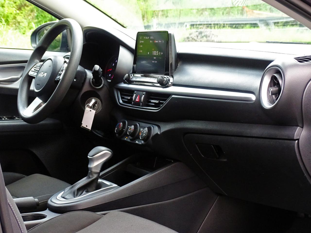 Kia Forte LXS IVT 2024