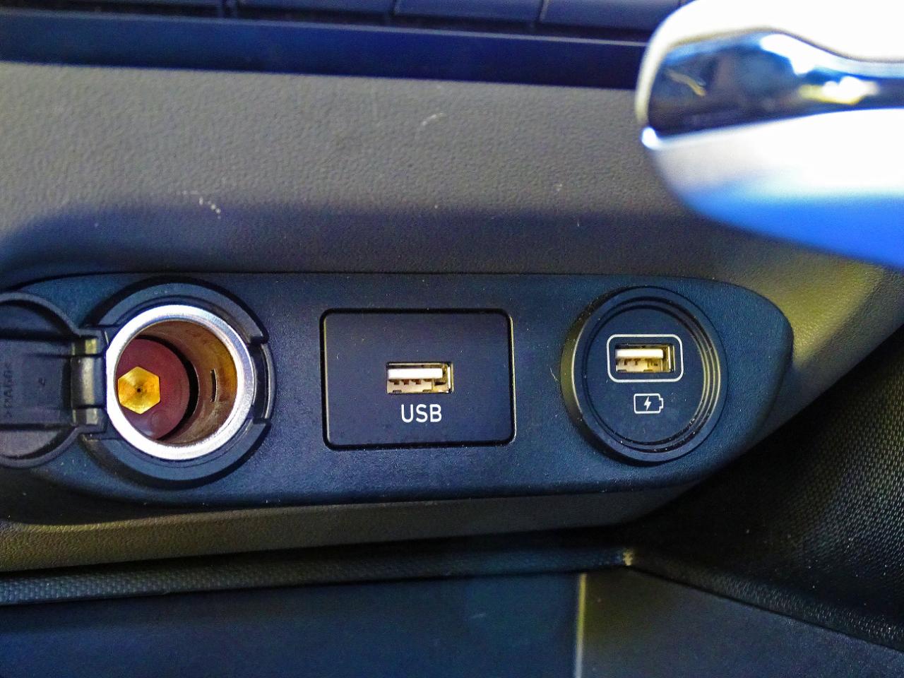 Hyundai Elantra SEL Auto 2023