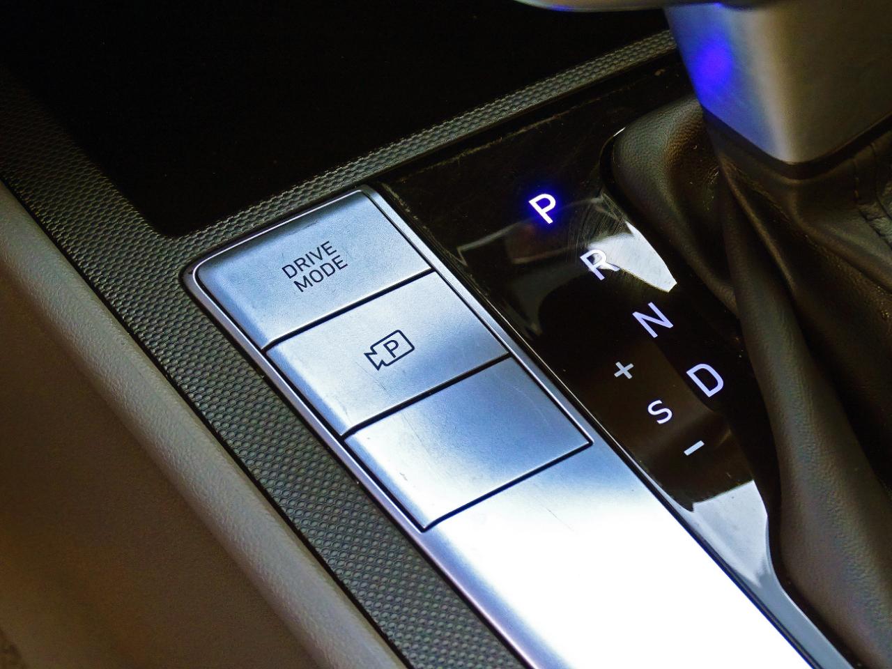 Hyundai Elantra SEL Auto 2023