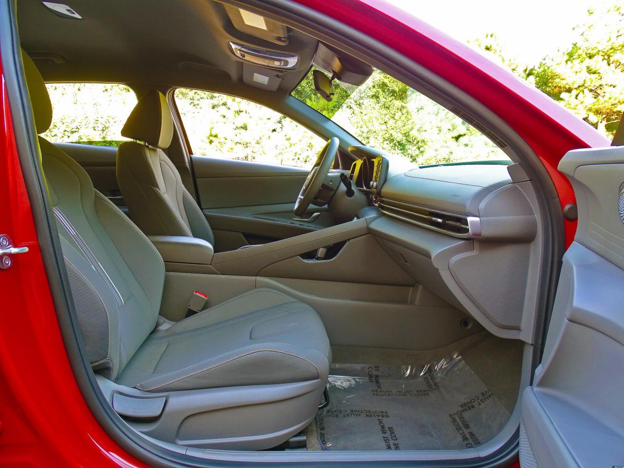 Hyundai Elantra SEL Auto 2023