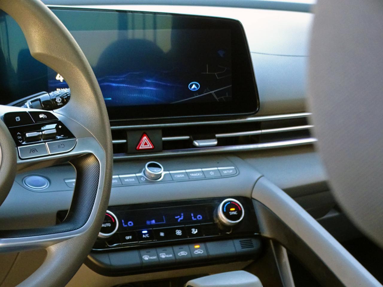 Hyundai Elantra SEL IVT 2024