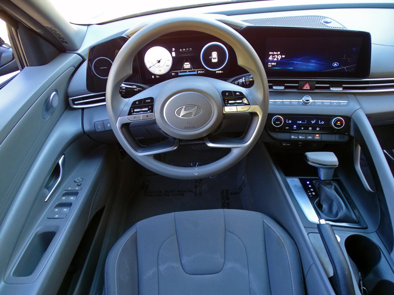 Hyundai Elantra SEL IVT 2024