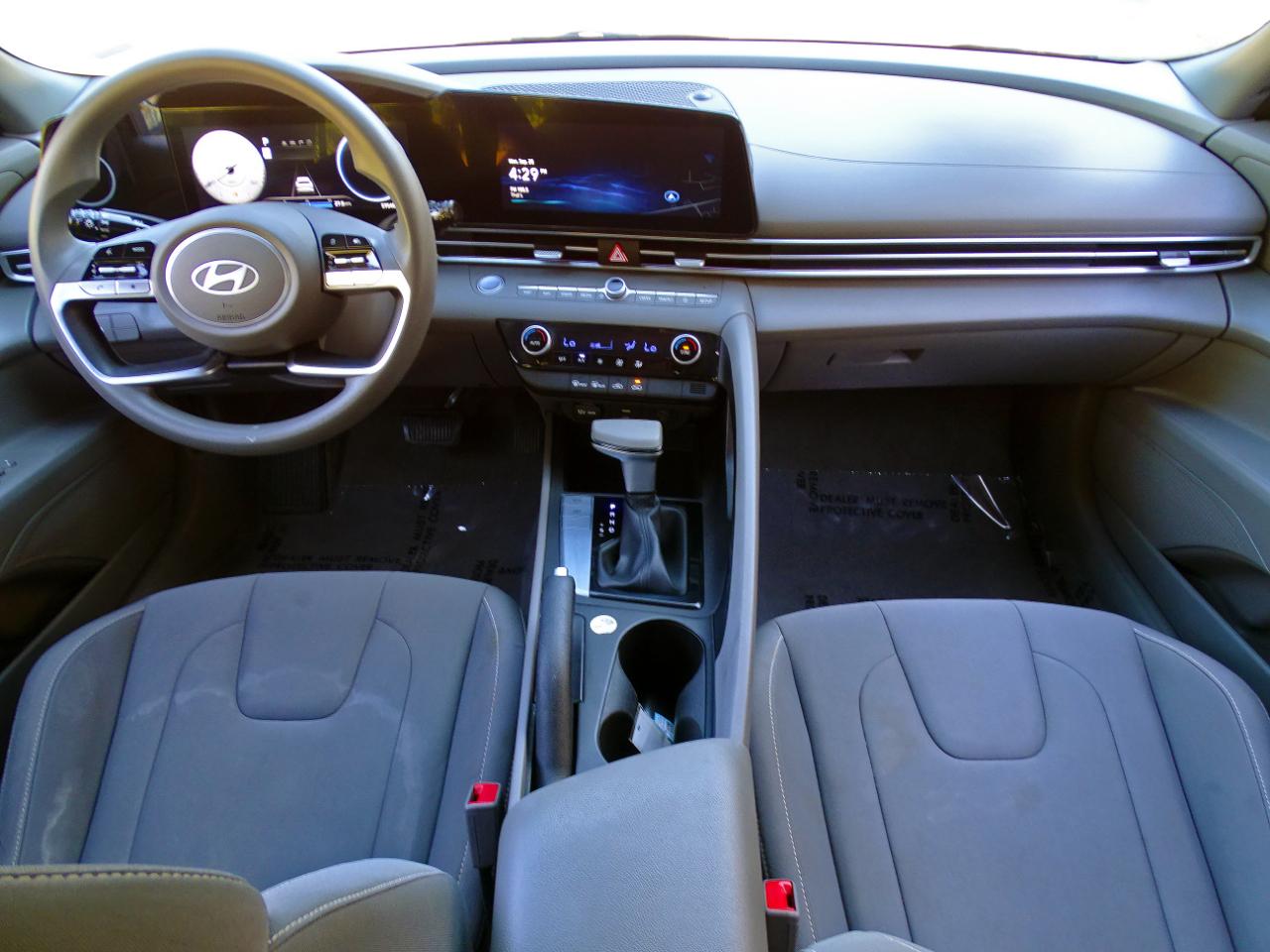 Hyundai Elantra SEL IVT 2024