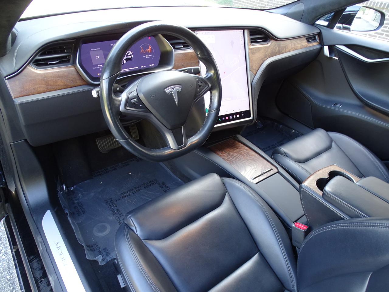 Tesla Model S photo 13