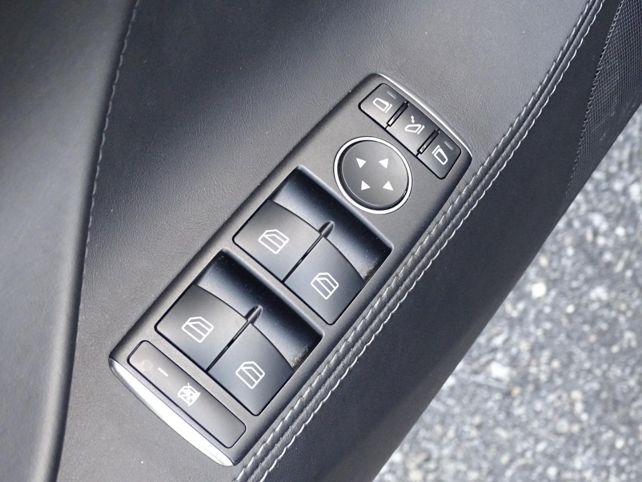 Tesla Model S photo 15