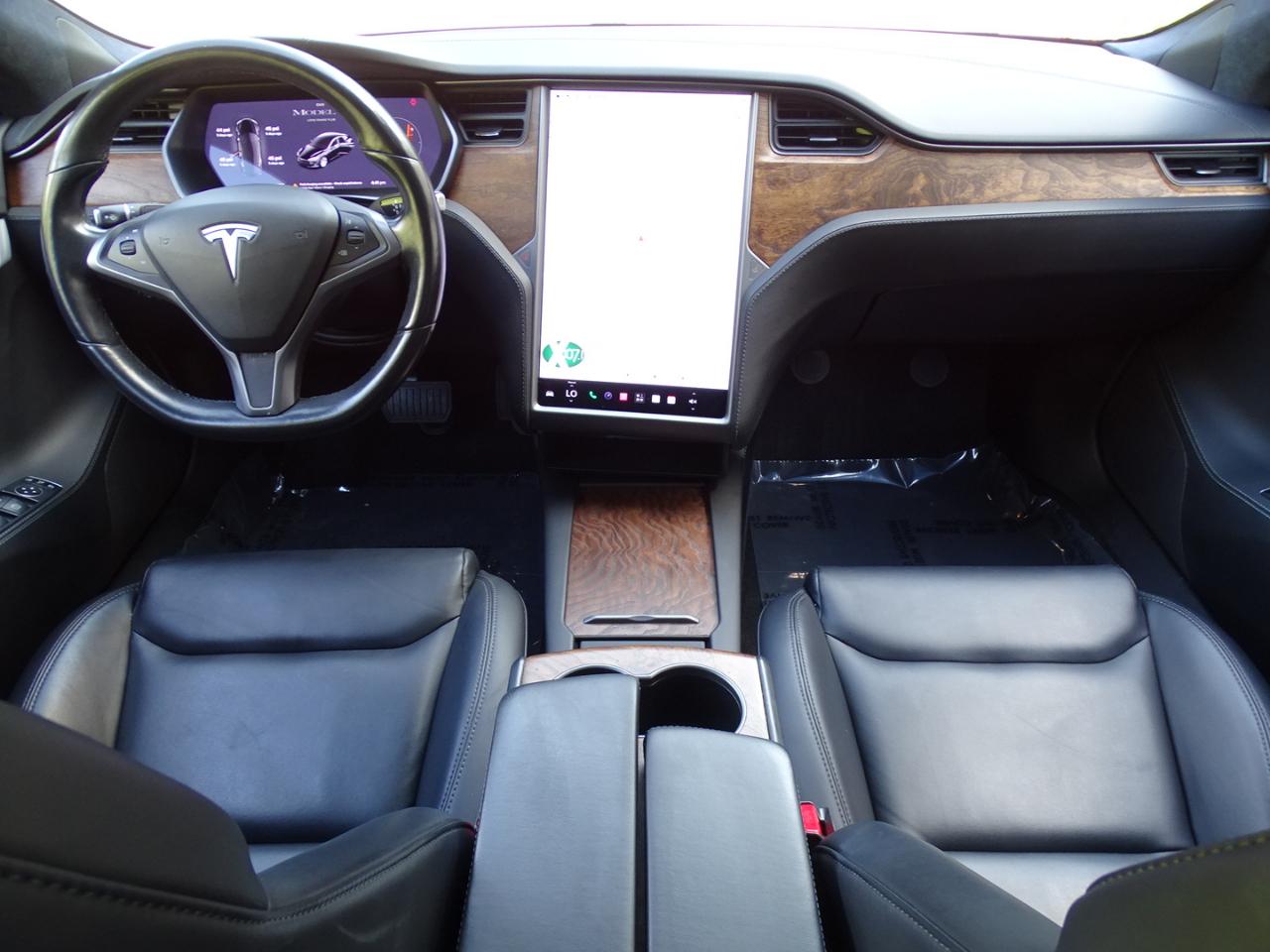Tesla Model S photo 19