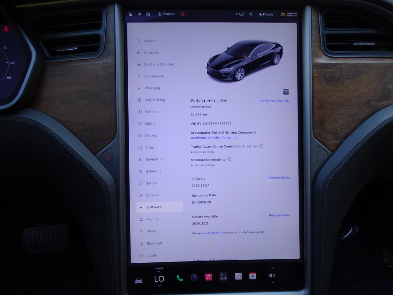 Tesla Model S photo 29