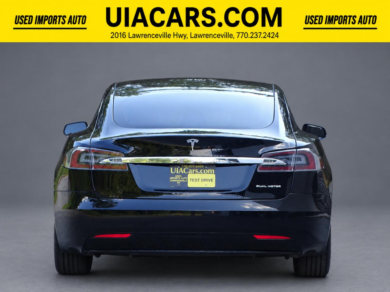 Tesla Model S photo 8