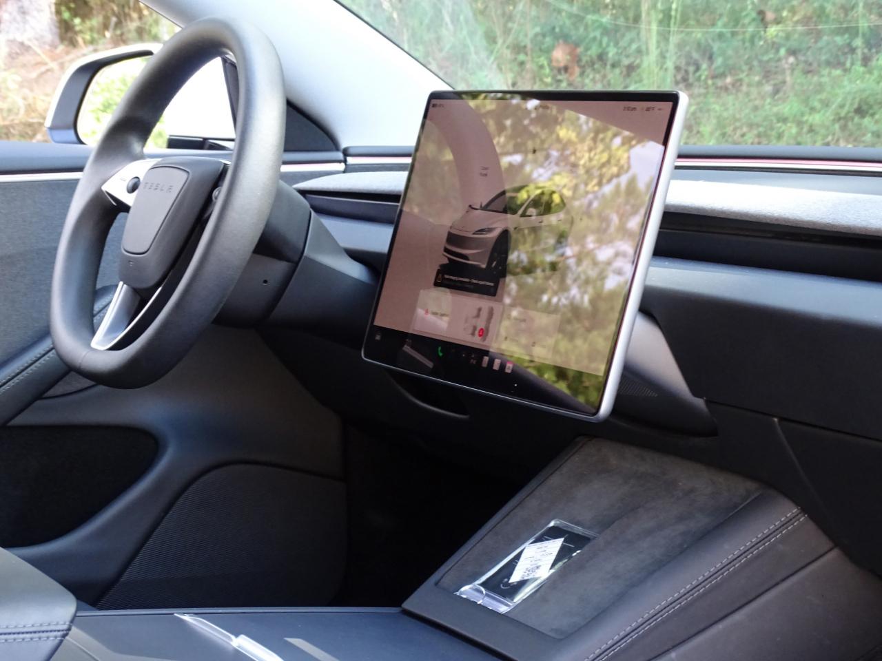 Tesla Model 3 RWD *Ltd Avail* 2024
