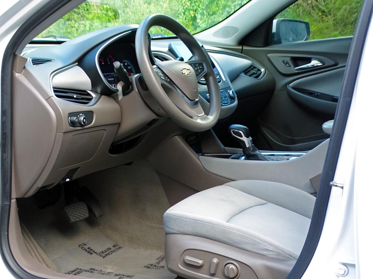 Chevrolet Malibu 4dr Sdn 1LT 2023