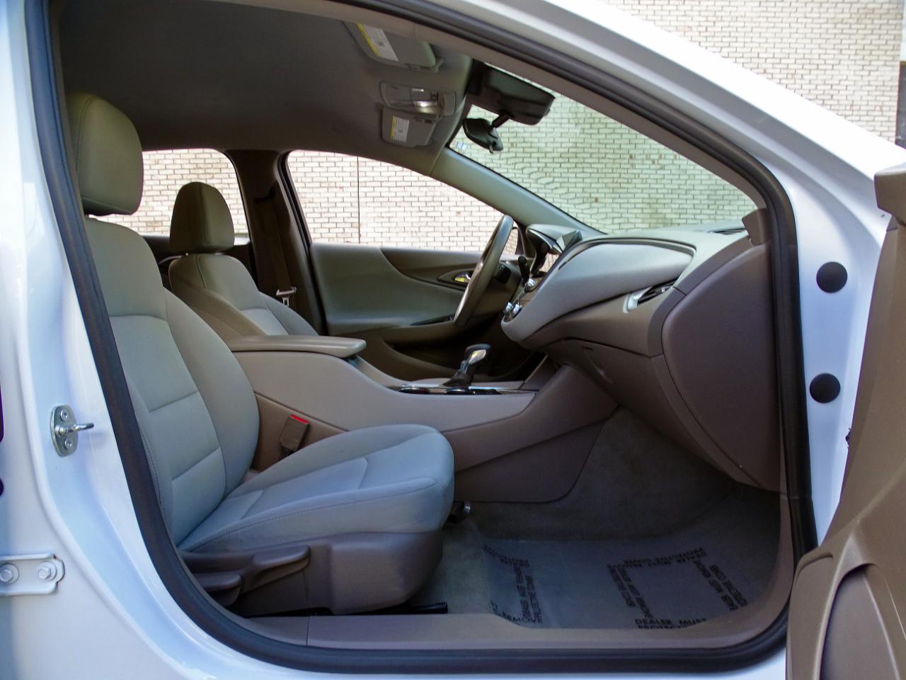 Chevrolet Malibu 4dr Sdn 1LT 2023