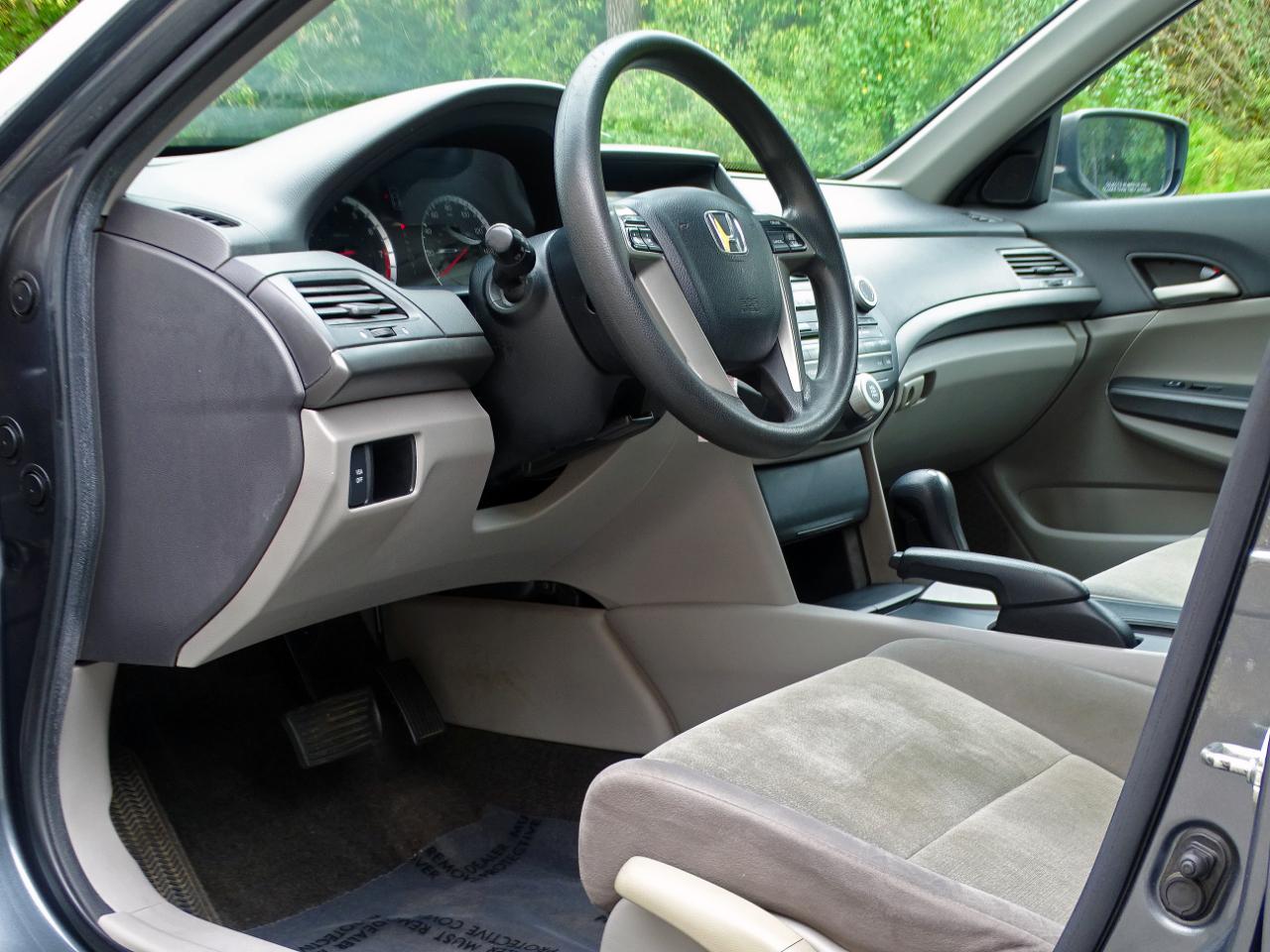 Honda Accord Sdn 4dr I4 Auto LX 2010