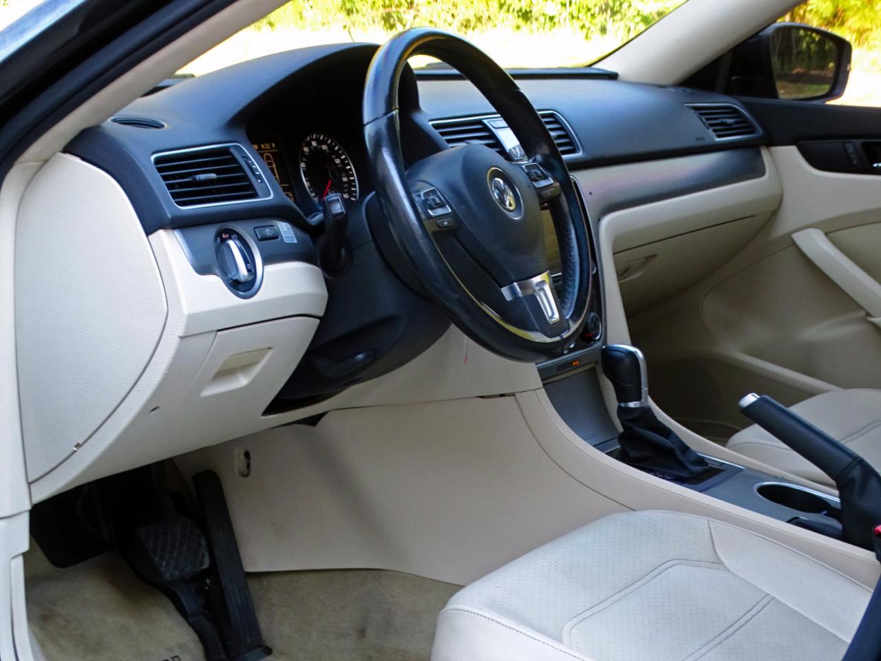 Volkswagen Passat  2014