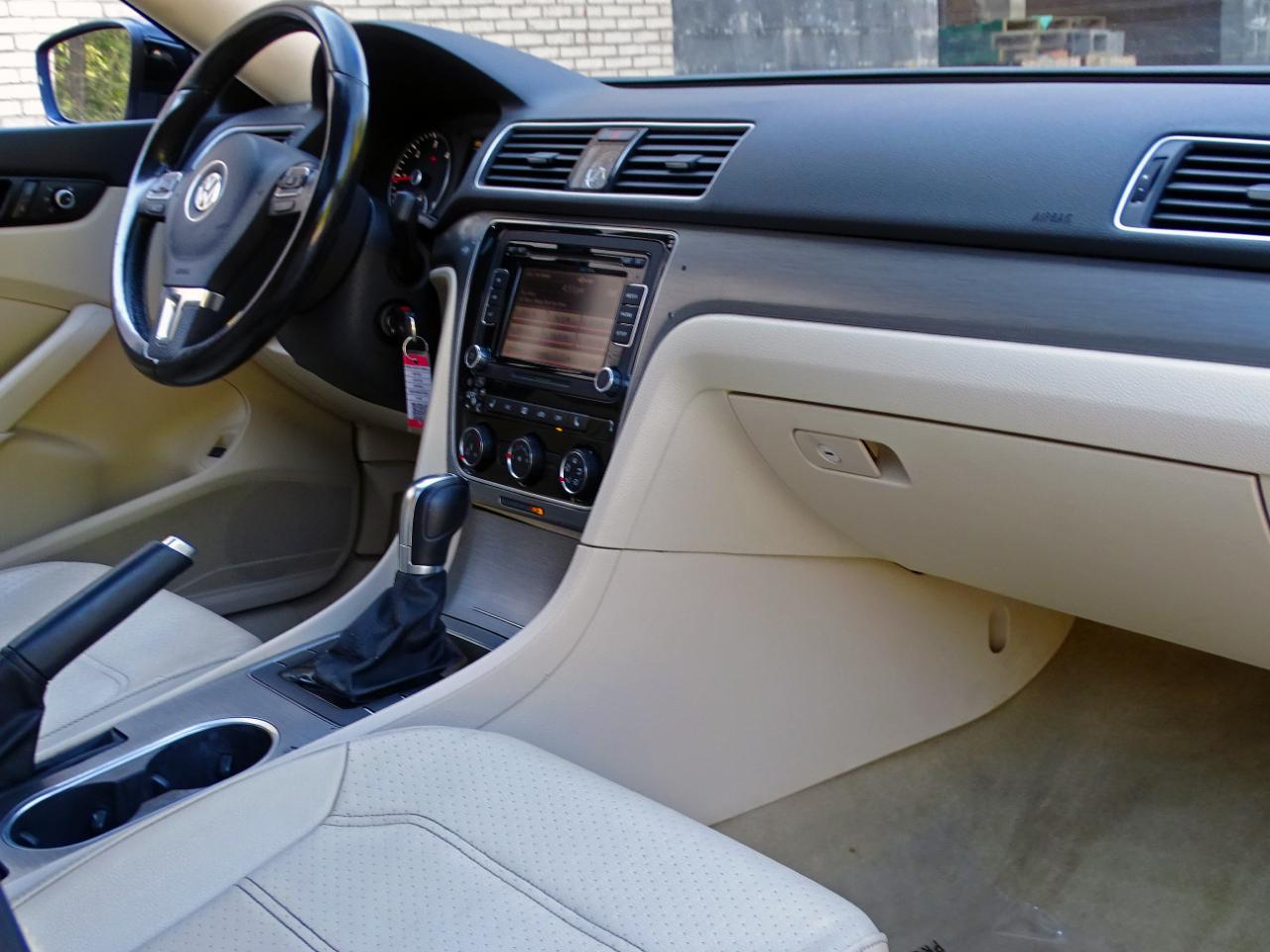 Volkswagen Passat  2014