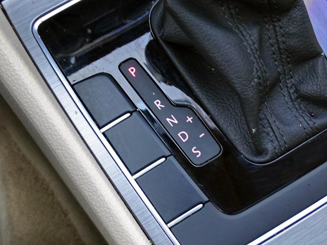 Volkswagen Passat  2014