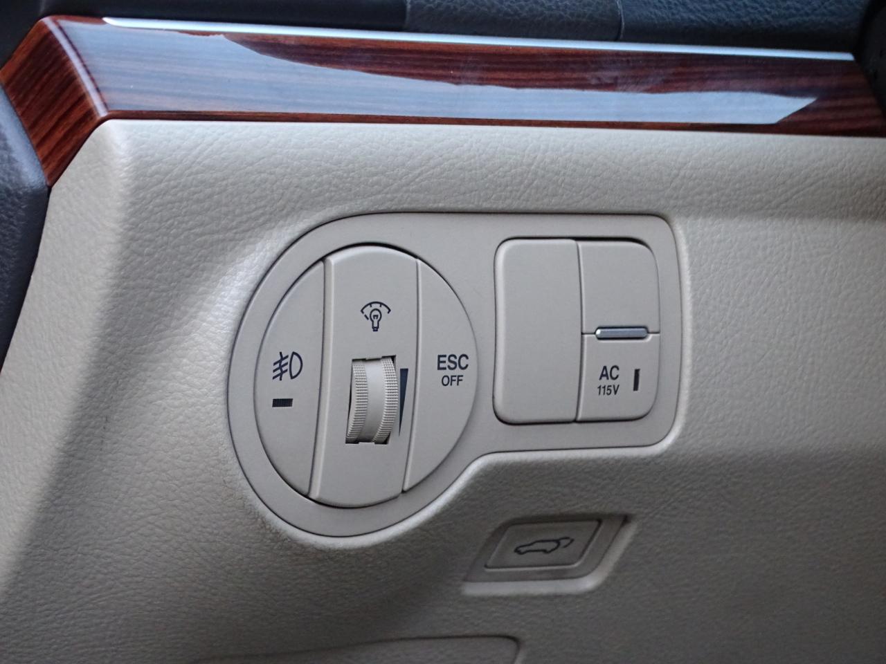 Hyundai Veracruz FWD 4dr Limited 2010