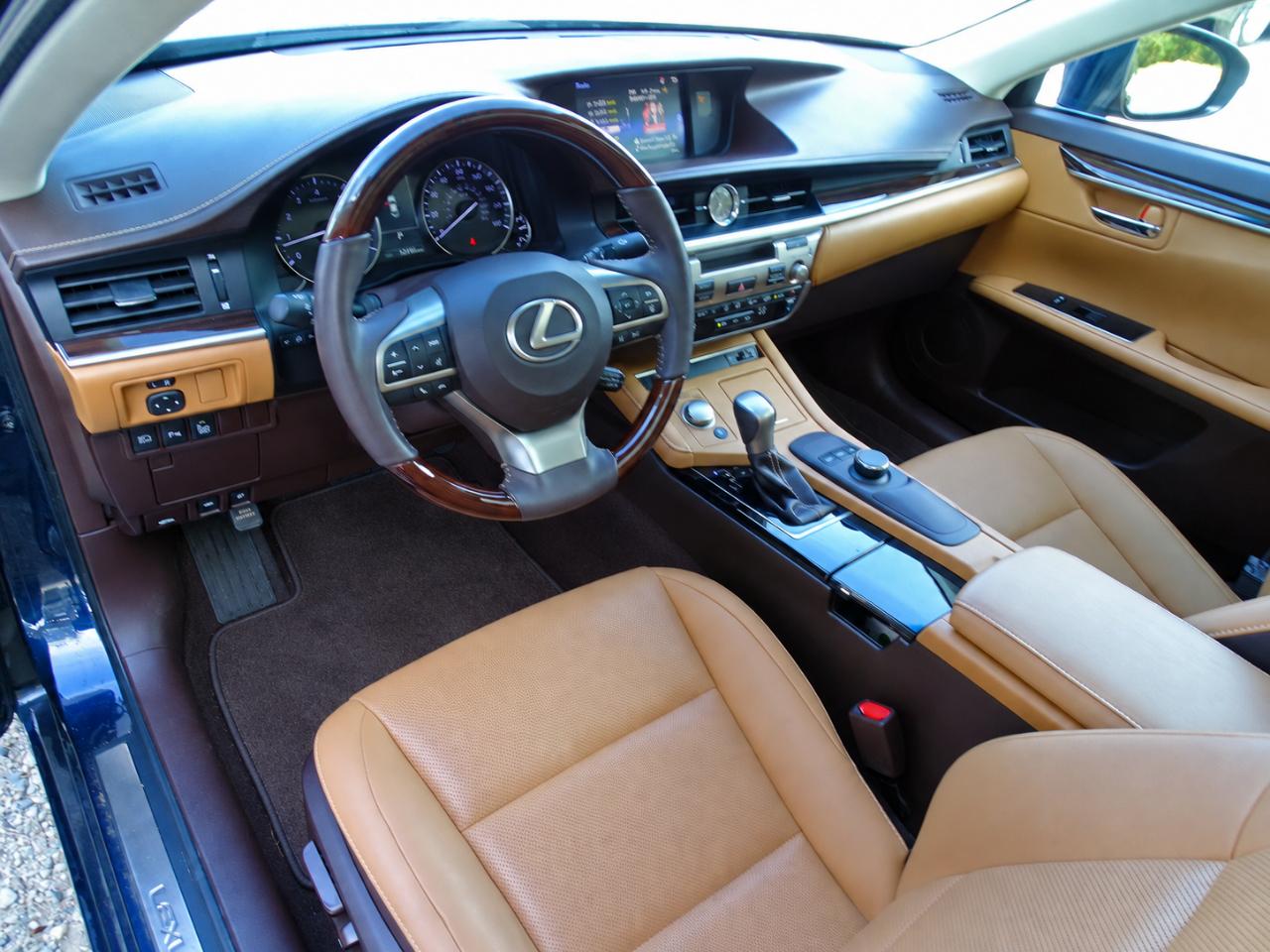Lexus ES 350 4dr Sdn 2016