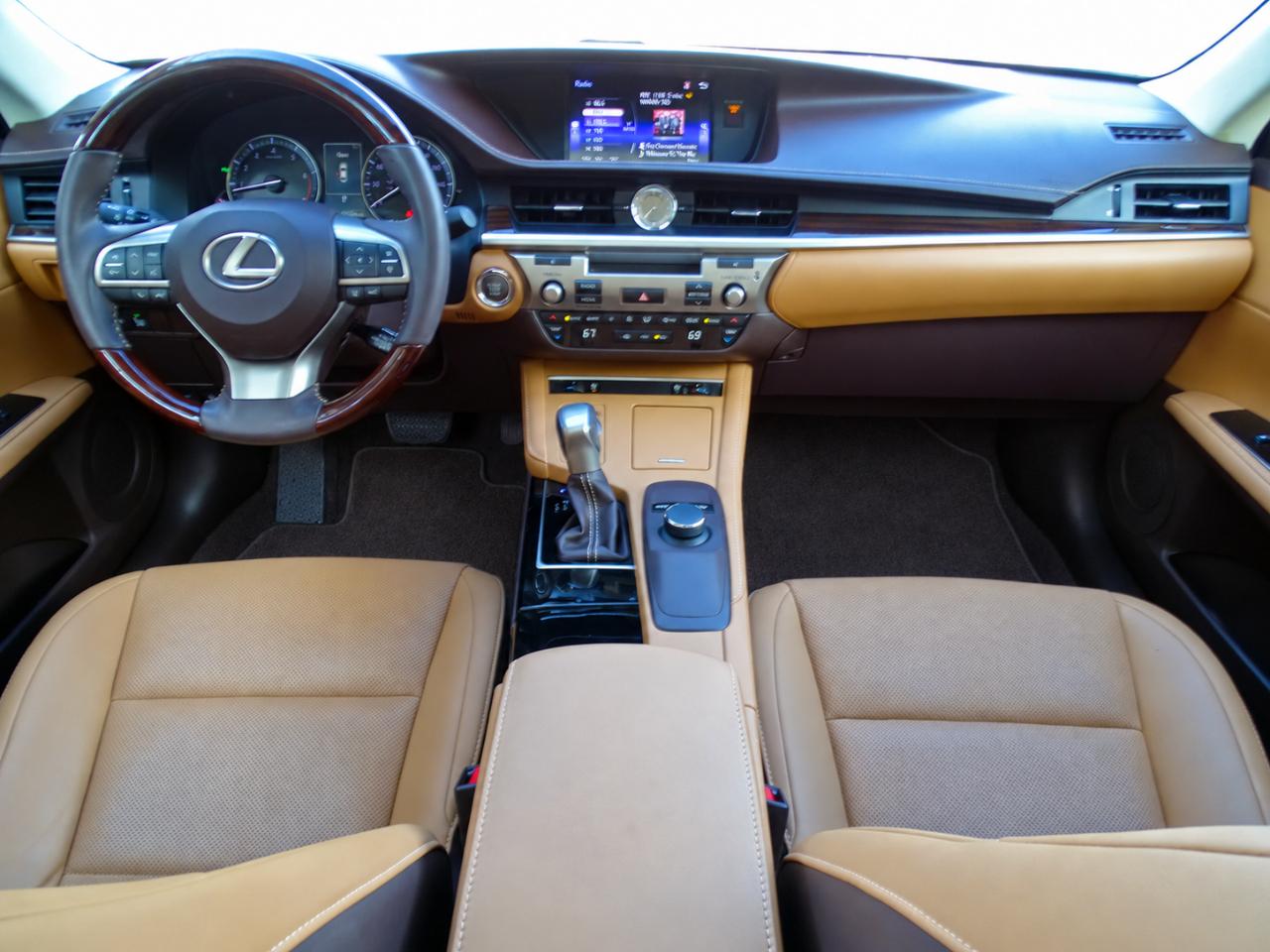 Lexus ES 350 4dr Sdn 2016