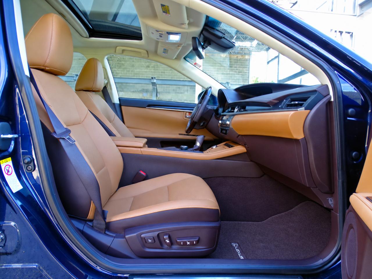 Lexus ES 350 4dr Sdn 2016