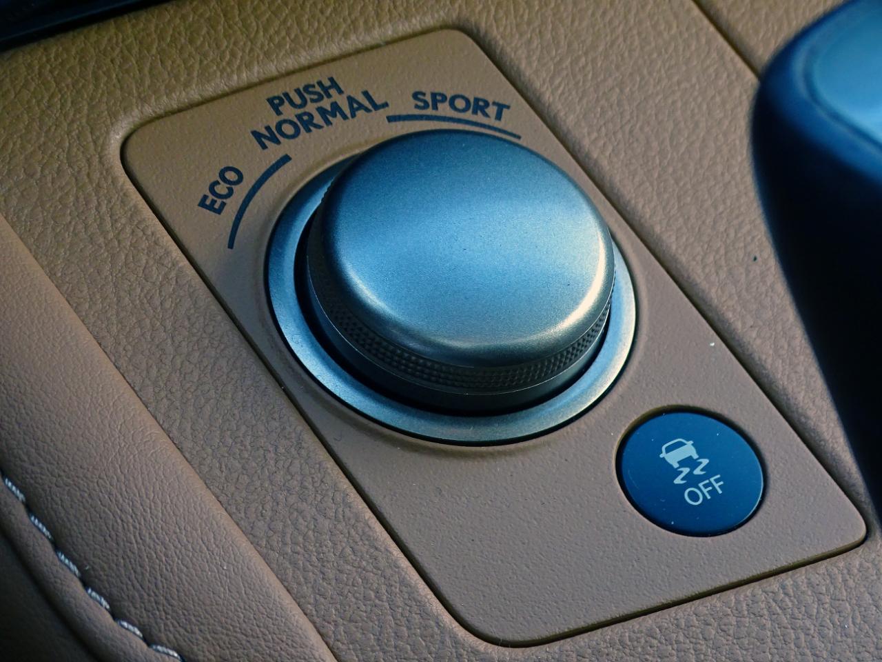 Lexus ES 350 4dr Sdn 2016