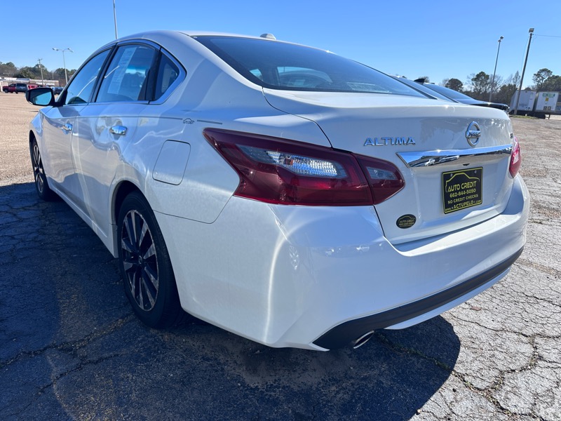 Nissan Altima 2.5 SV 2018