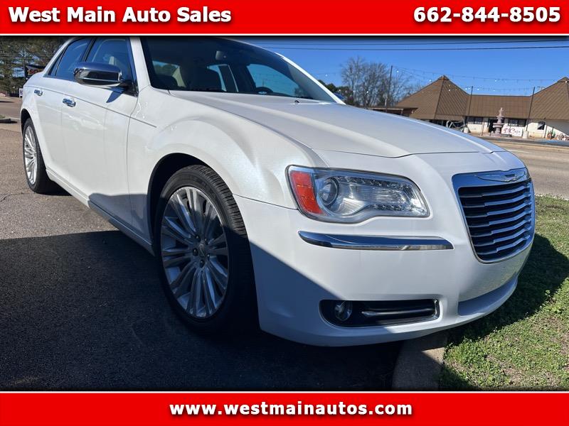 Chrysler 300 Limited RWD 2011