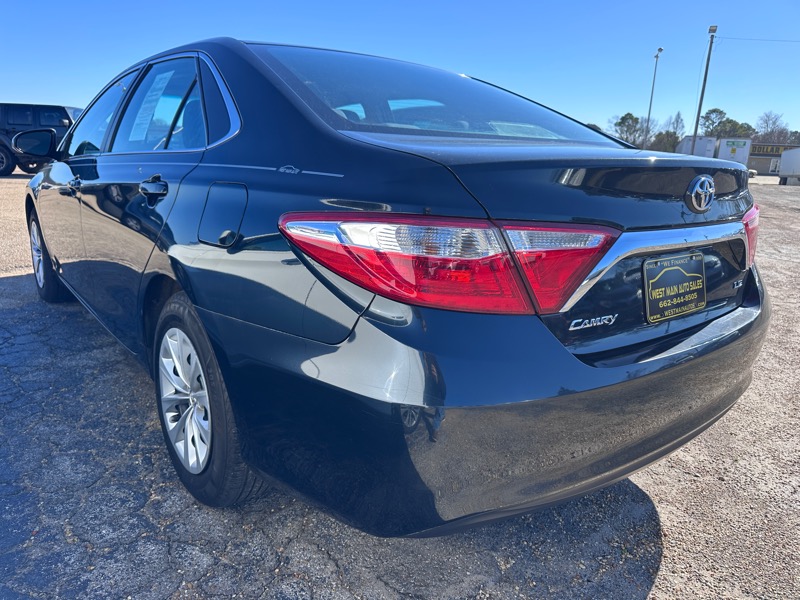 Toyota Camry SE 2015