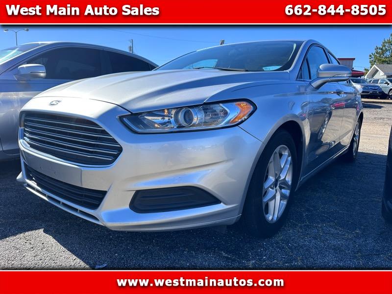 Ford Fusion SE 2015