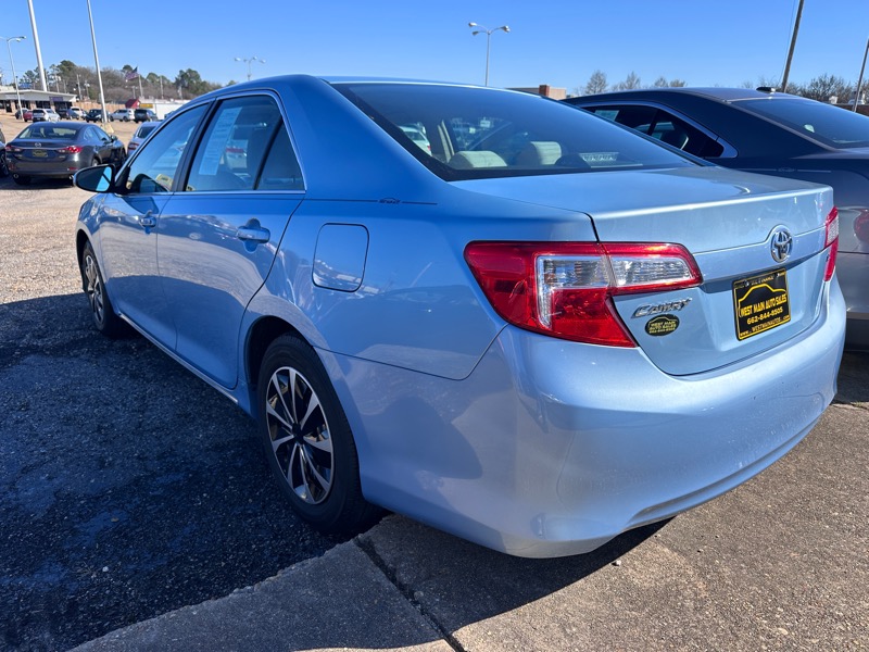 Toyota Camry L 2012
