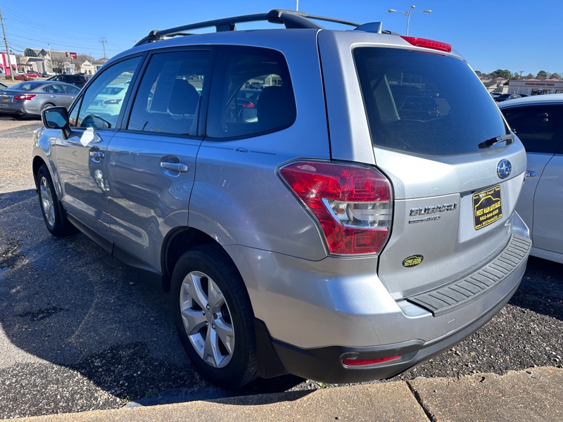 Subaru Forester 2.5i Premium PZEV CVT 2016