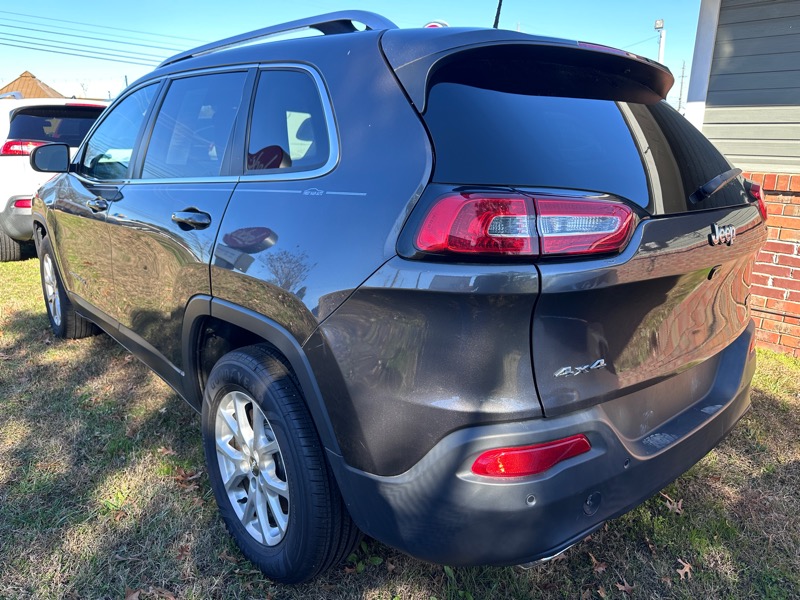 Jeep Cherokee Latitude 4WD 2017