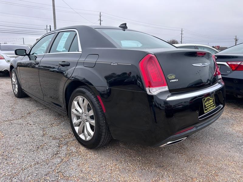 Chrysler 300 Limited AWD 2017