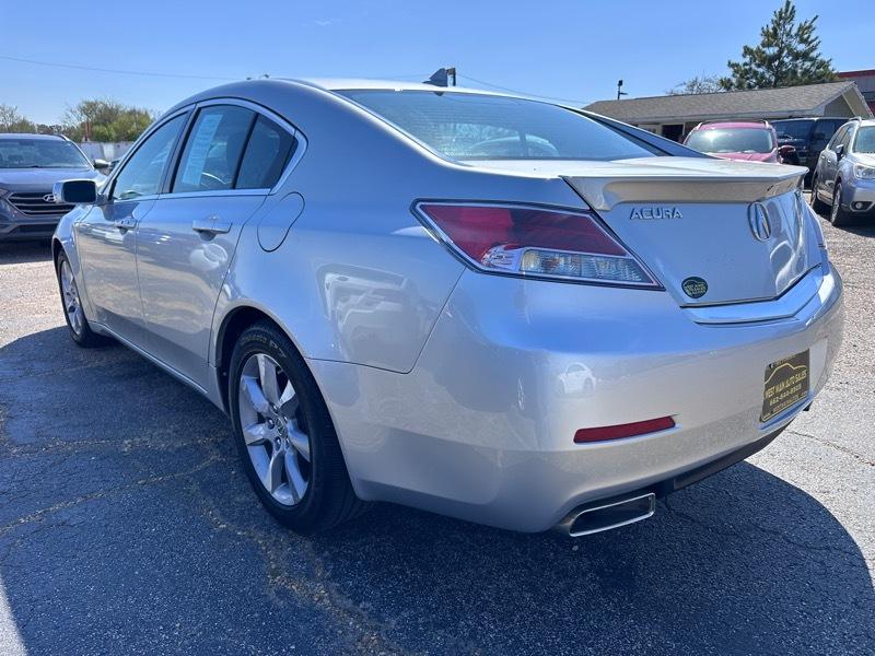 Acura TL 6-Speed AT with Tech Package and 18-In. WP 2012
