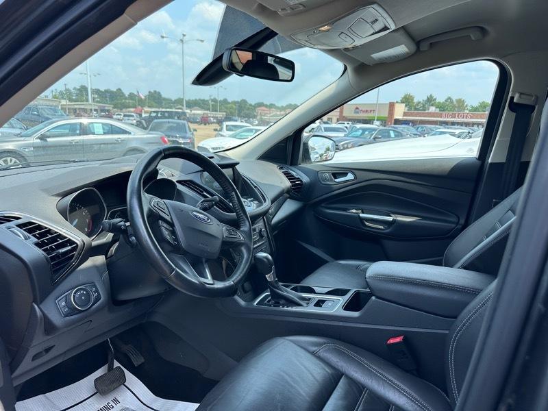 Ford Escape Titanium 4WD 2017