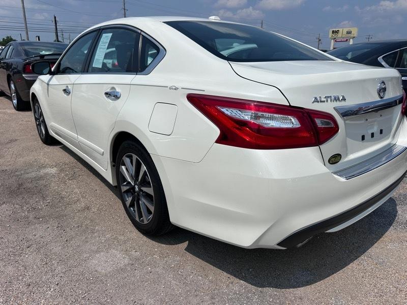 Nissan Altima 2.5 SR 2016