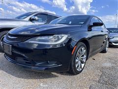 2016 Chrysler 200 