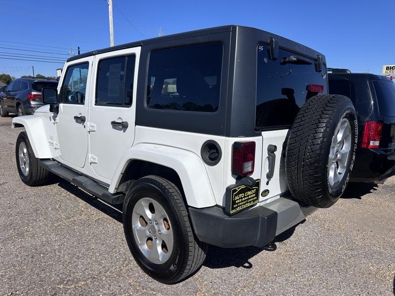 Jeep Wrangler Unlimited Sahara 4WD 2013