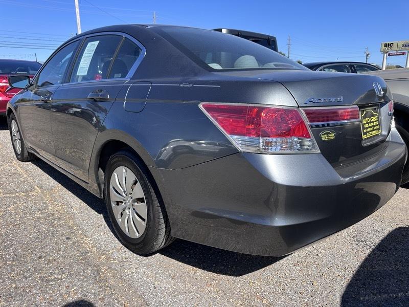 Honda Accord LX sedan AT 2012