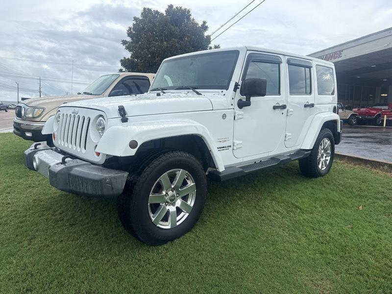 Jeep Wrangler Unlimited Sahara 4WD 2013